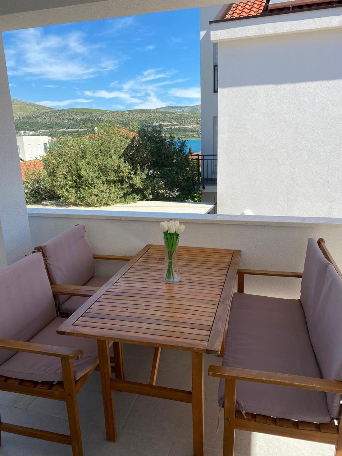Apartments Paola Trogir Exterior photo