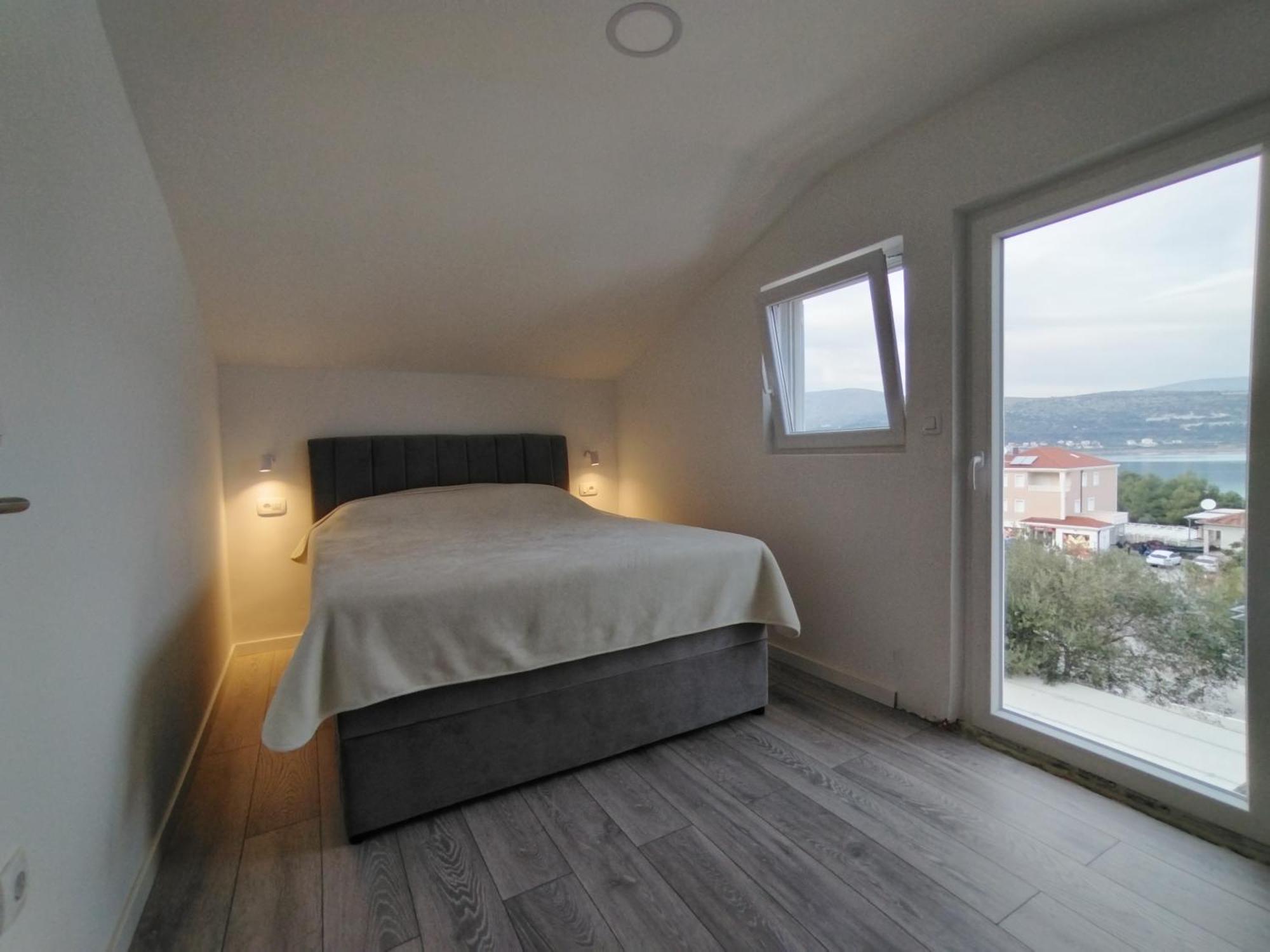Apartments Paola Trogir Room photo