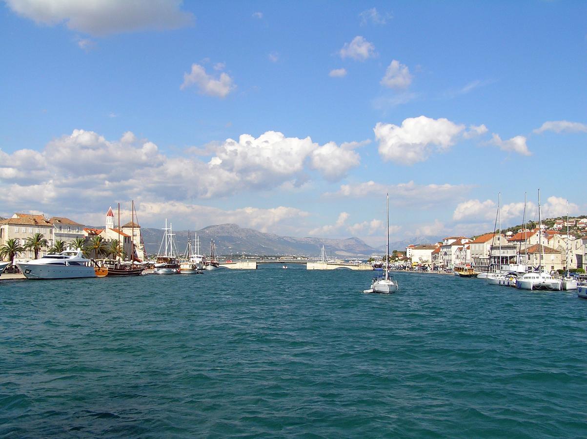 Apartments Paola Trogir Exterior photo